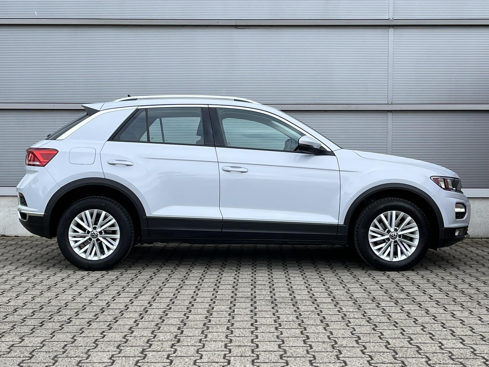 Volkswagen T-Roc 1.0 TSI 110pk Style Business | Navigatie |, Voorwielaandrijving, 12 maanden, Stof, Gebruikt