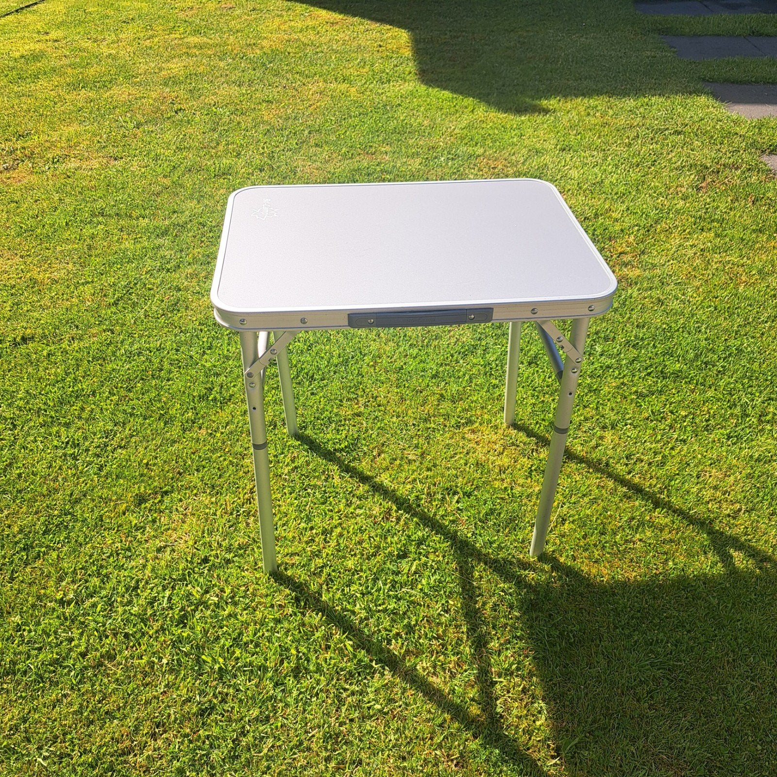 Bo-Camp campingtafel inklapbaar 46x60 cm, hoogte 60 cm, Caravans en Kamperen, Ophalen of Verzenden, Gebruikt