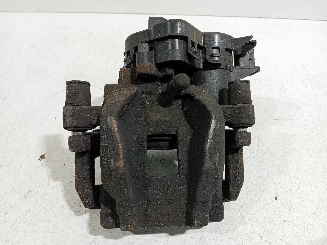 Remklauw links achter Volvo V60, Auto-onderdelen, Remmen en Aandrijving, Onderdelen@venauto.nl, Van der Ven Autorecycling B.V.