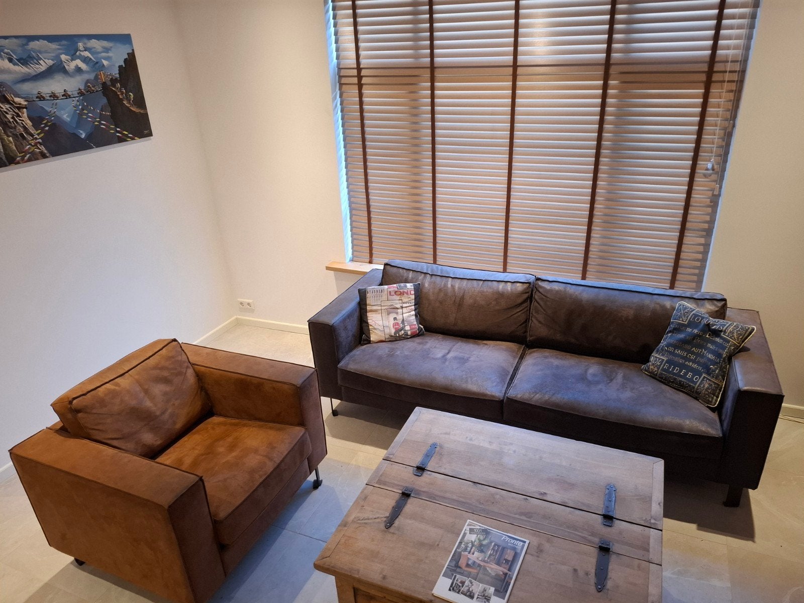 Leren bank en fauteuil - Tazzo 3,5 zitsbank en fauteuil, Ophalen, Gebruikt, Modern, Industrieel, Driepersoons