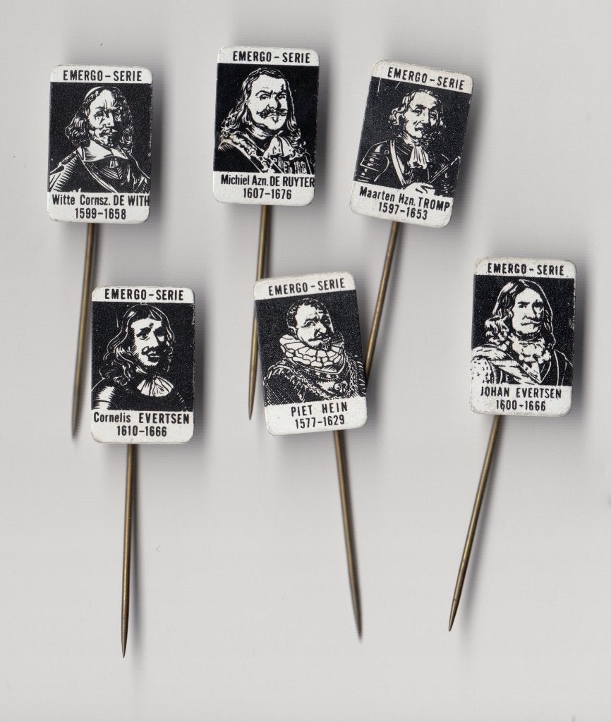 Zeehelden Serie Emergo Piet Hein Michiel de Ruyter speldjes, Verzamelen, Gebruikt, Niet vindbaar, Niet vindbaar, Speldje of Pin