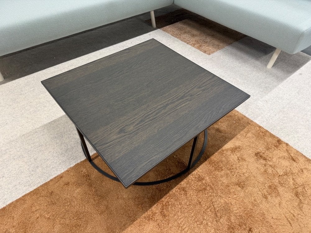Showmodel Leolux Prismo Salontafel Pine Grey Tafel 80, Leolux, 50 tot 100 cm, Info@leolux.nl, Zo goed als nieuw
