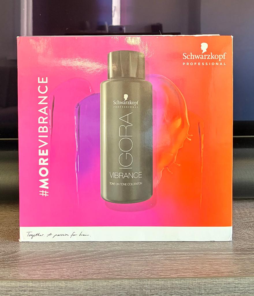 Schwarzkopf kleurenboeken vibrance, Igora en Chroma ID, Ophalen of Verzenden, Zo goed als nieuw, Overige typen