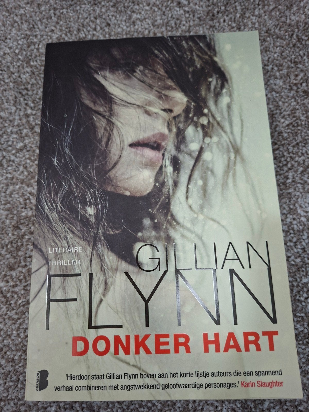 Gillian Flynn - Donker Hart (Literaire Thriller), Ophalen of Verzenden, Gelezen, Gillian Flynn, Nederland