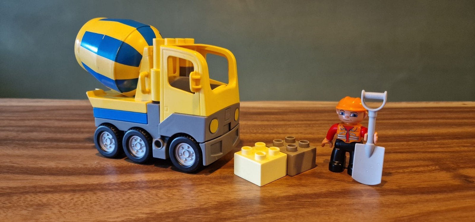 LEGO Duplo (4976) Cementwagen met Bouwvakker en Accessoires, Ophalen of Verzenden, Gebruikt, Overige merken