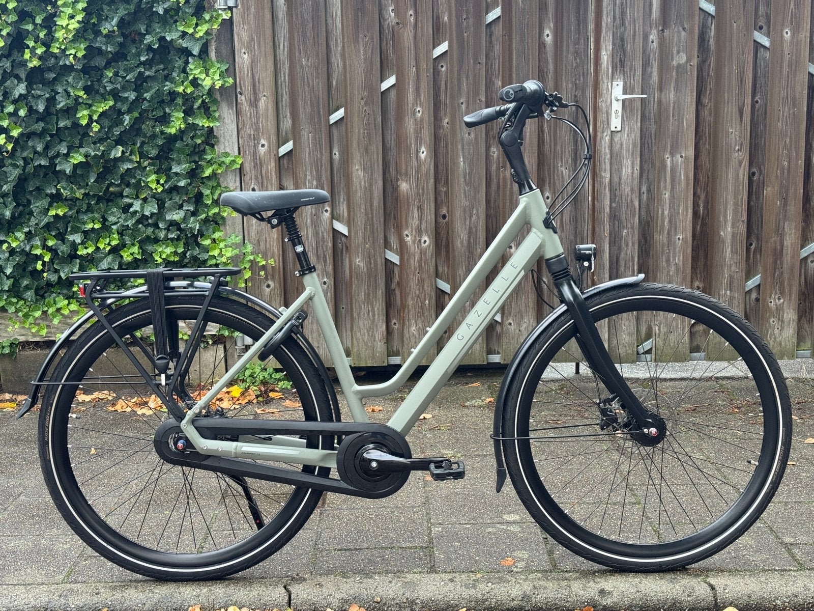 Nieuwstaat! Gazelle Chamonix C8 m49 2025 incl aankoopnota, (Extra) lage instap, Zo goed als nieuw, Schijfrem, Gazelle