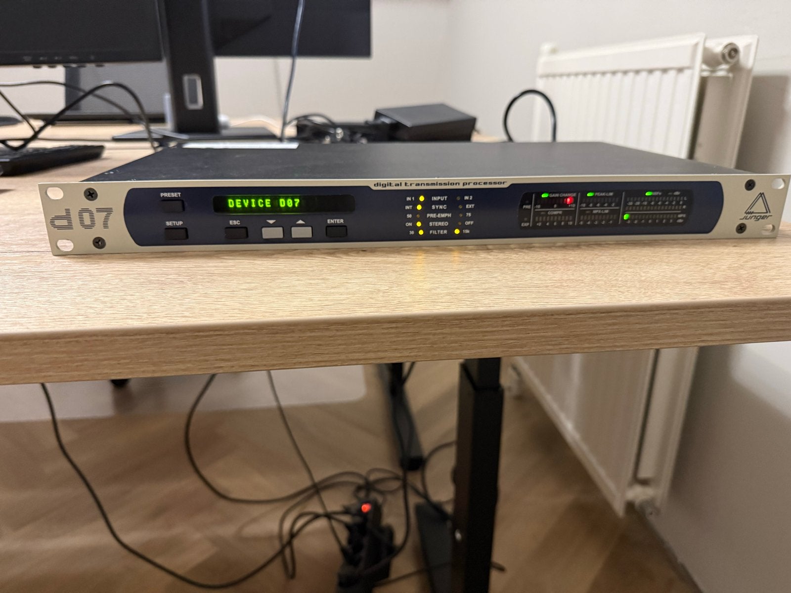Jünger d07 level magic met lan(ethernet) aansluiting, Ophalen of Verzenden, Gebruikt