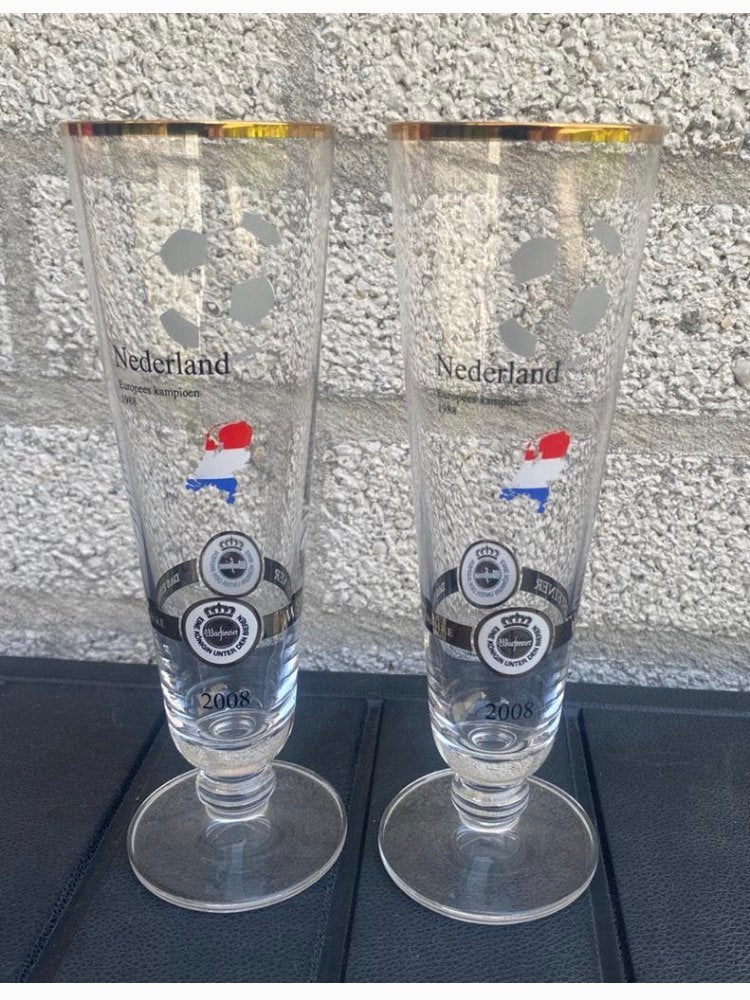 2 Warsteiner bierglazen. Ned. Europ.kampioen 1988. H.20 cm, Verzamelen, Biermerken, Ophalen of Verzenden, Zo goed als nieuw, Glas of Glazen