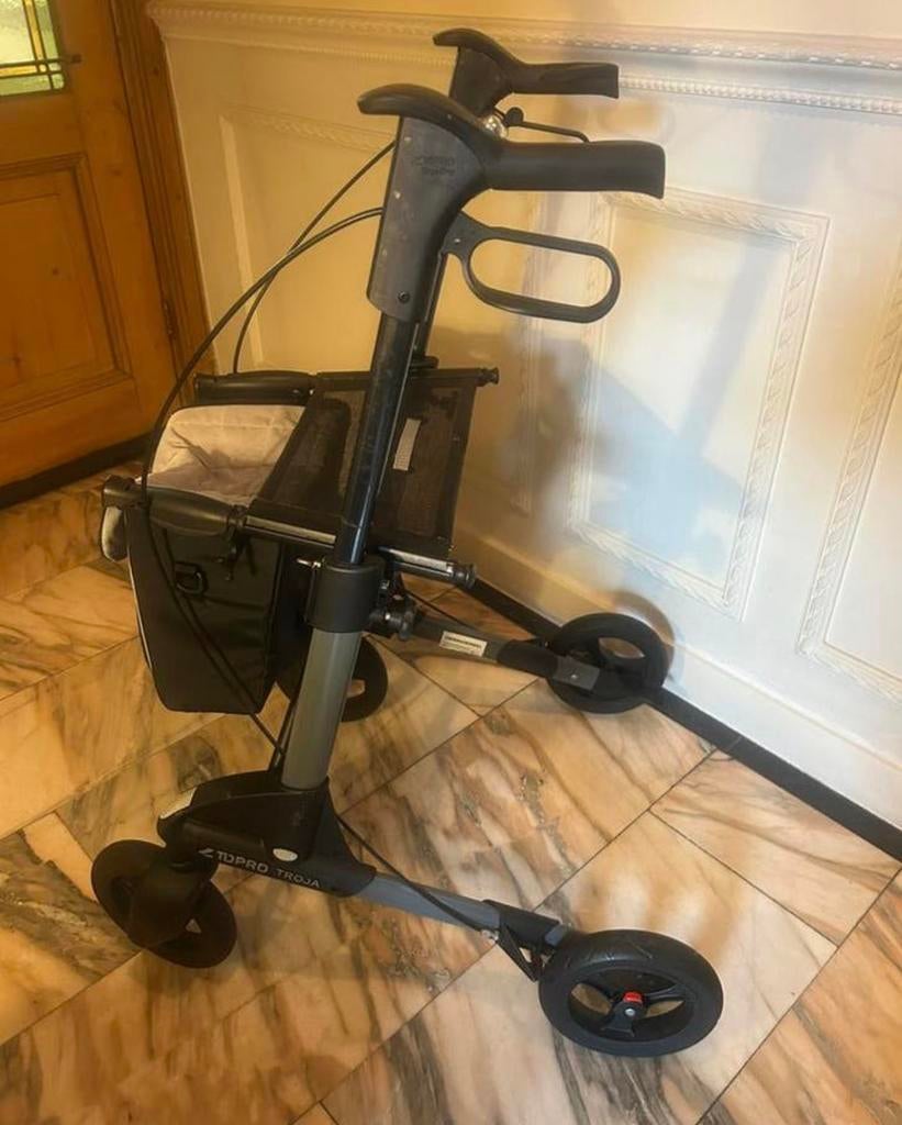 Rollator Topro Troja 2G medium ‘M’, Diversen, Rollators, Zo goed als nieuw, Ophalen of Verzenden