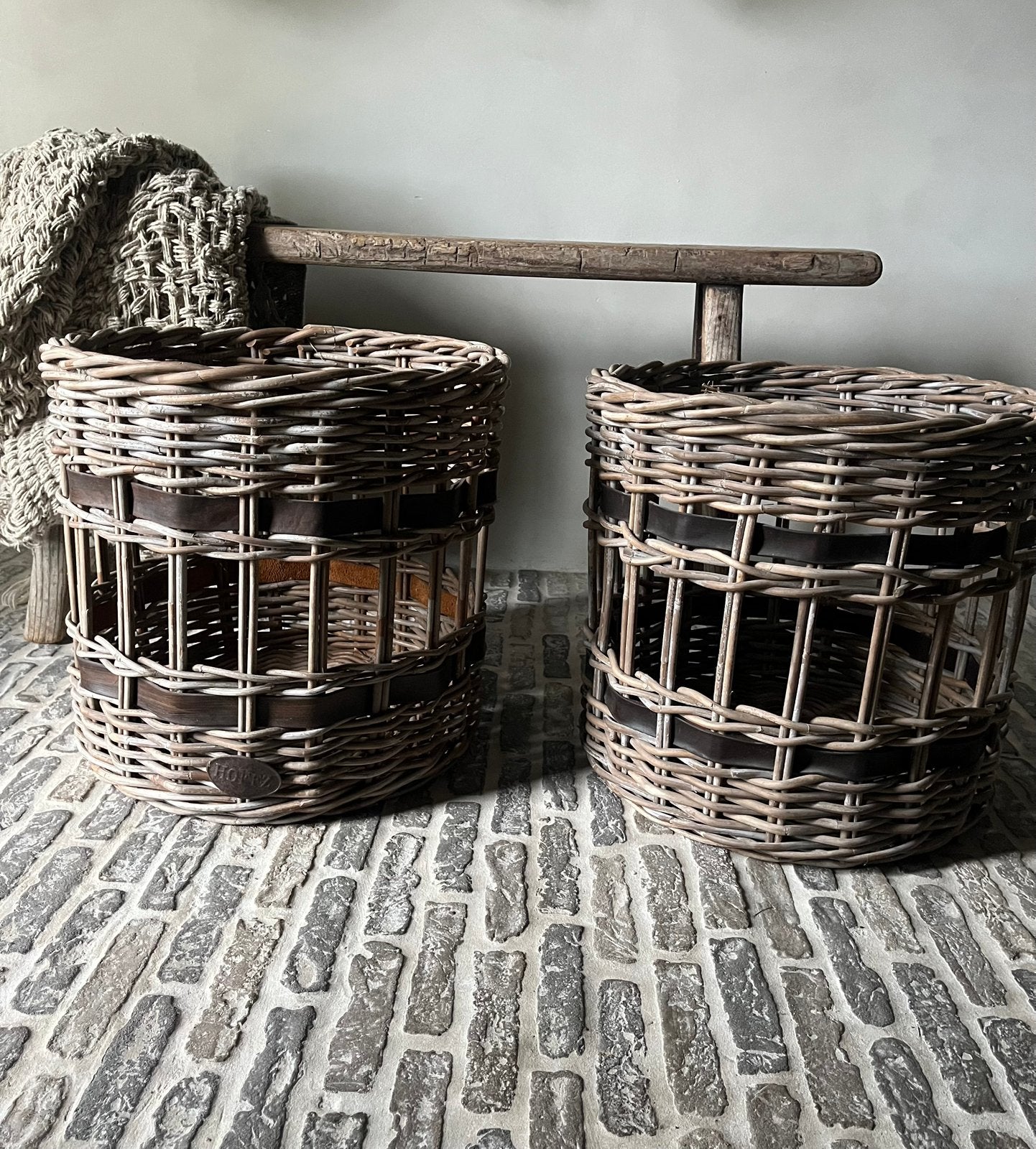 Hoffz set 2 manden / windlichten, Ophalen of Verzenden, Zo goed als nieuw, Rond, Riet