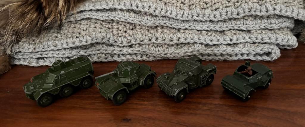 Oude Dinky toy tanks, Verzenden, Landmacht, Nederland