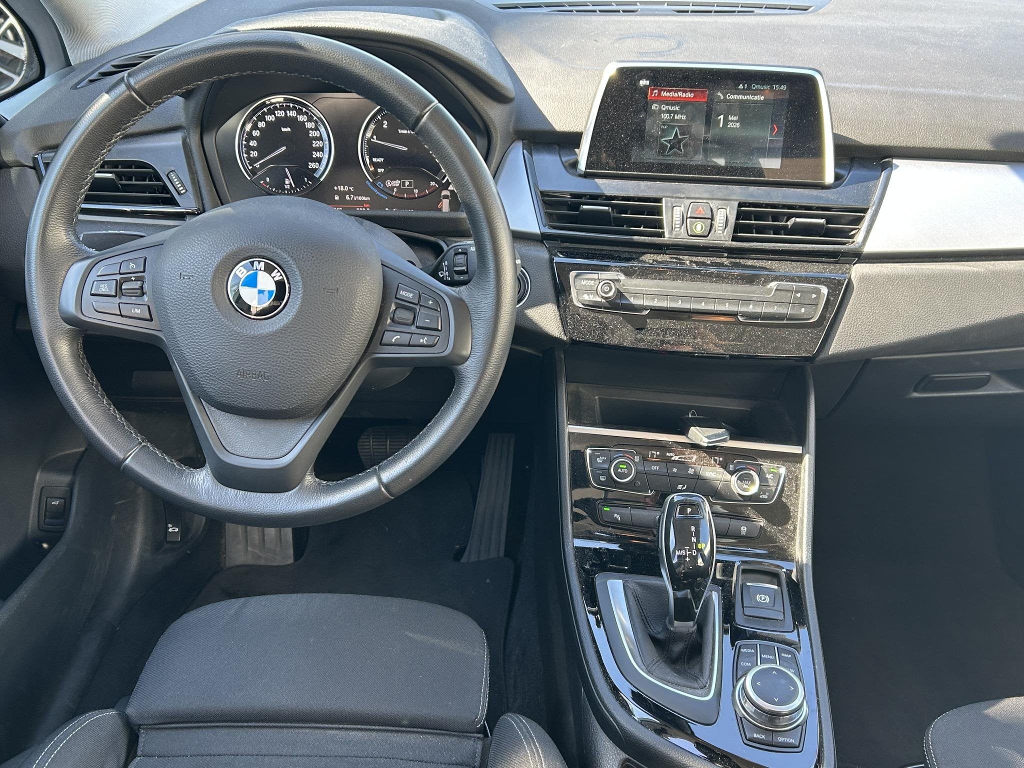 BMW 2-serie Gran Tourer 218i Executive | Trekhaak | Navigati, Auto's, Stof, Gebruikt, Origineel Nederlands, Bedrijf