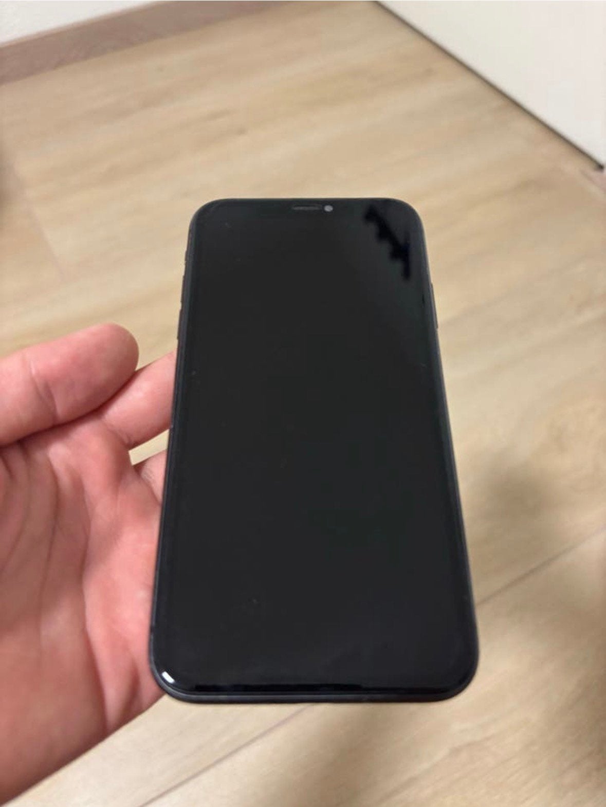 Iphone 11 onbeschadigde scherm 70 euro, Zwart, Zo goed als nieuw, 64 GB, IPhone 11