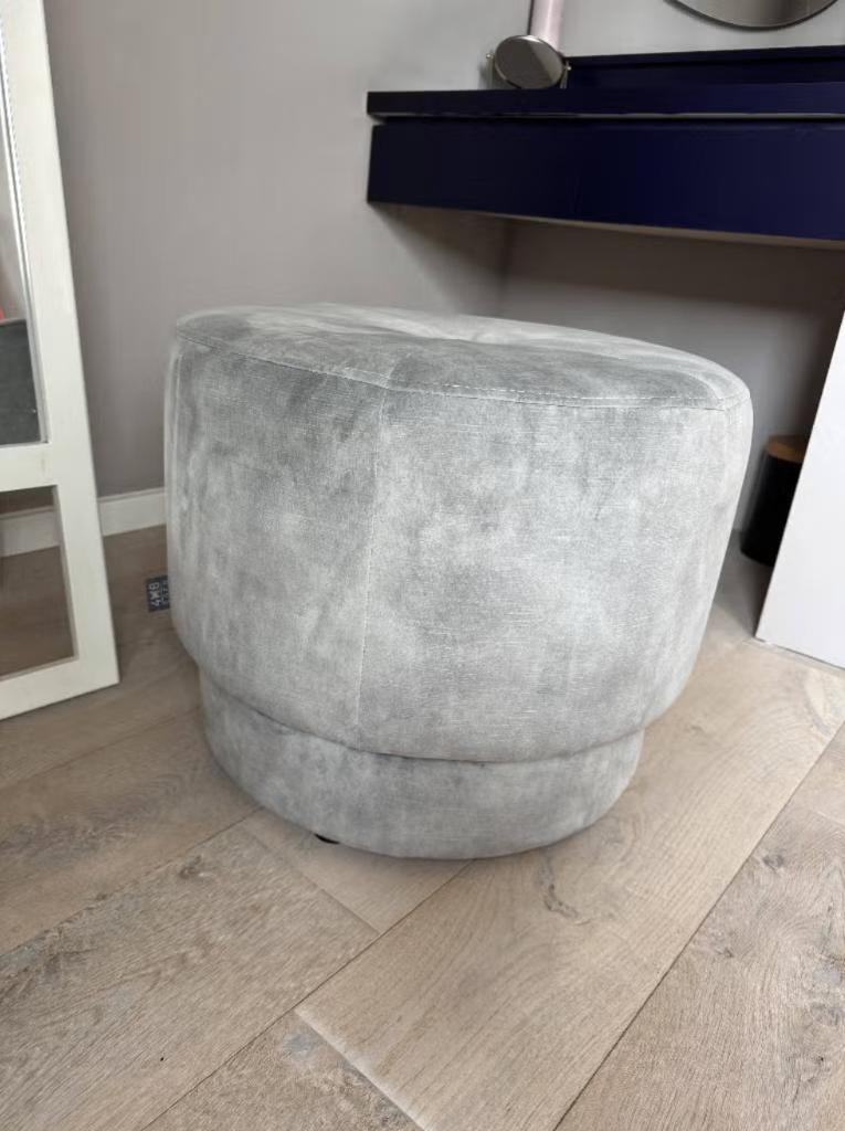 Als nieuw: Poef 4x6 Sofa, Ophalen, Minder dan 50 cm, Rond, Minder dan 50 cm