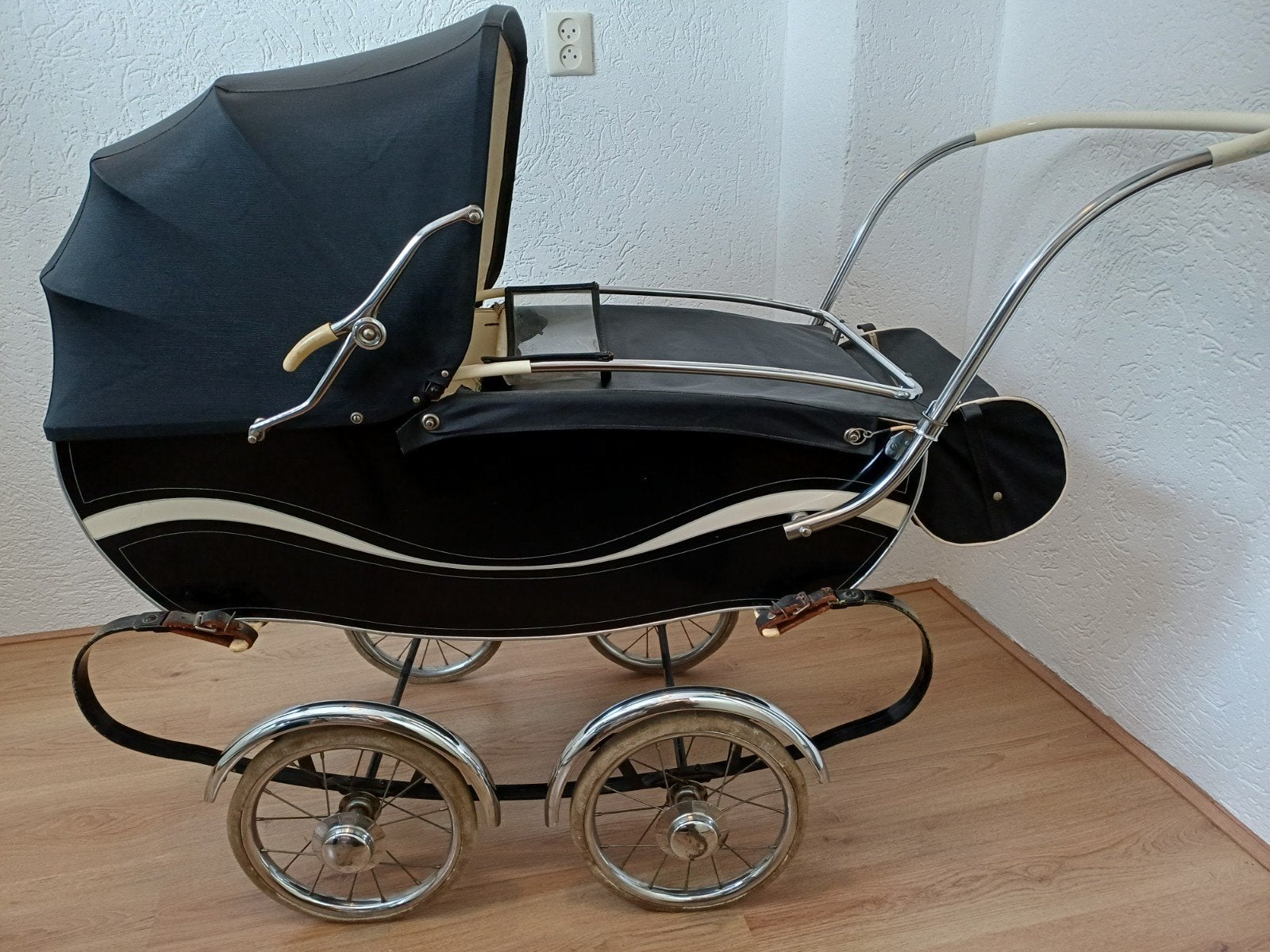 Vintage Kinderwagen - Klassiek Design, Gebruikt, Met reiswieg, Ophalen, Kinderwagen