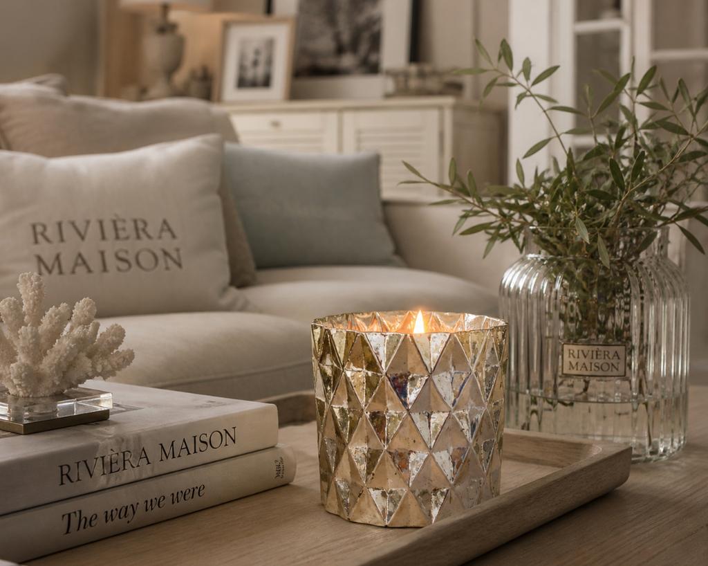 Riviera Maison Geurkaars in Gouden Glas - Zo goed als nieuw, Huis en Inrichting, Woonaccessoires | Kandelaars en Kaarsen, Overige materialen