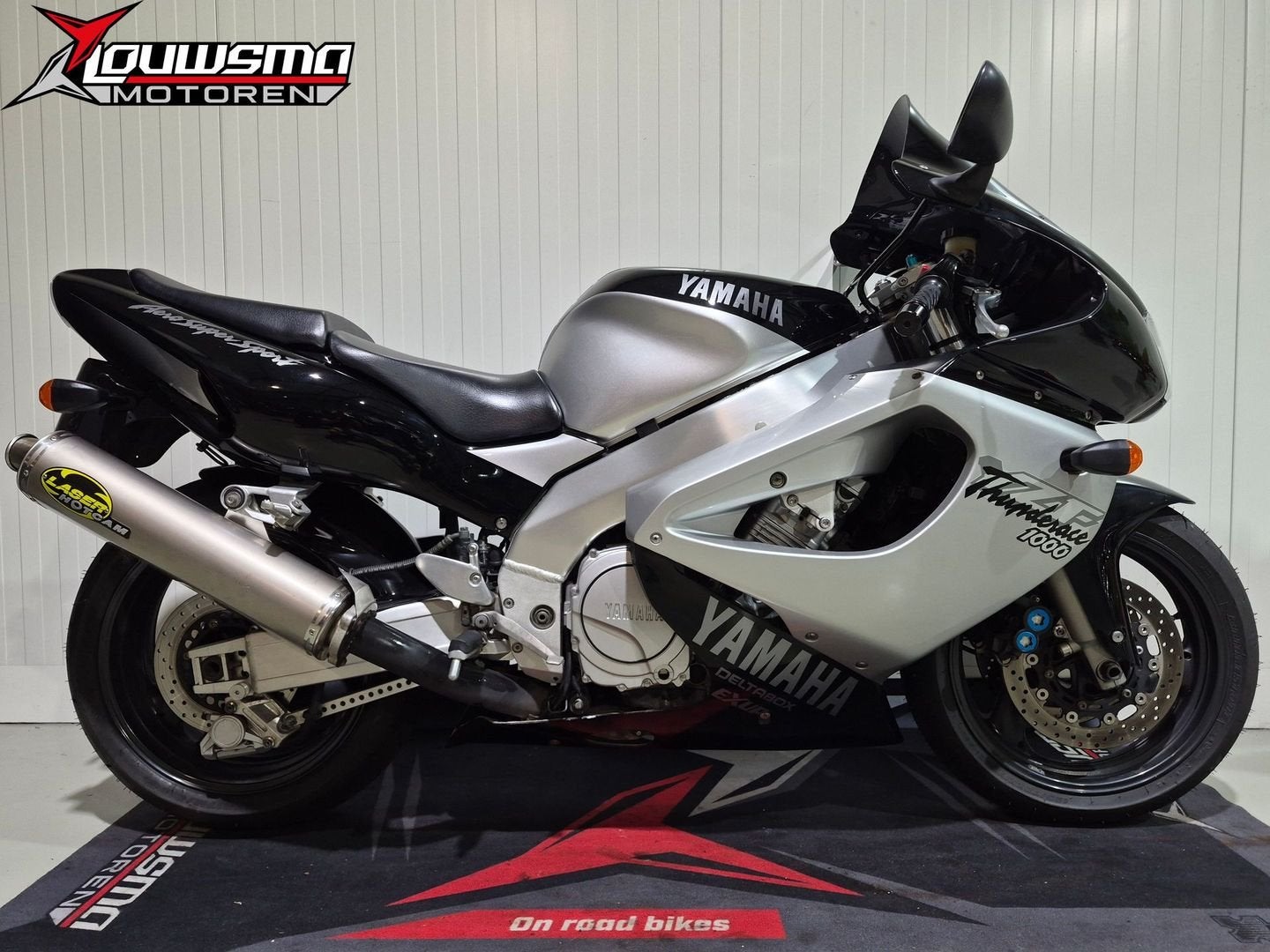 Liefhebbers YAMAHA YZF 1000 R THUNDERACE Thunder ace NL MOTO, 4 cilinders, Motorrijbewijs A, Bedrijf, Onbekend
