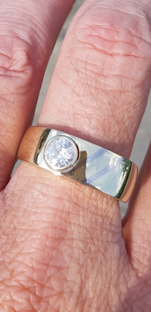 14K Ring met 0.75 Crt Diamant VsI. ZGAN, massief goud, Ophalen, 19 tot 20, Heer, Zo goed als nieuw