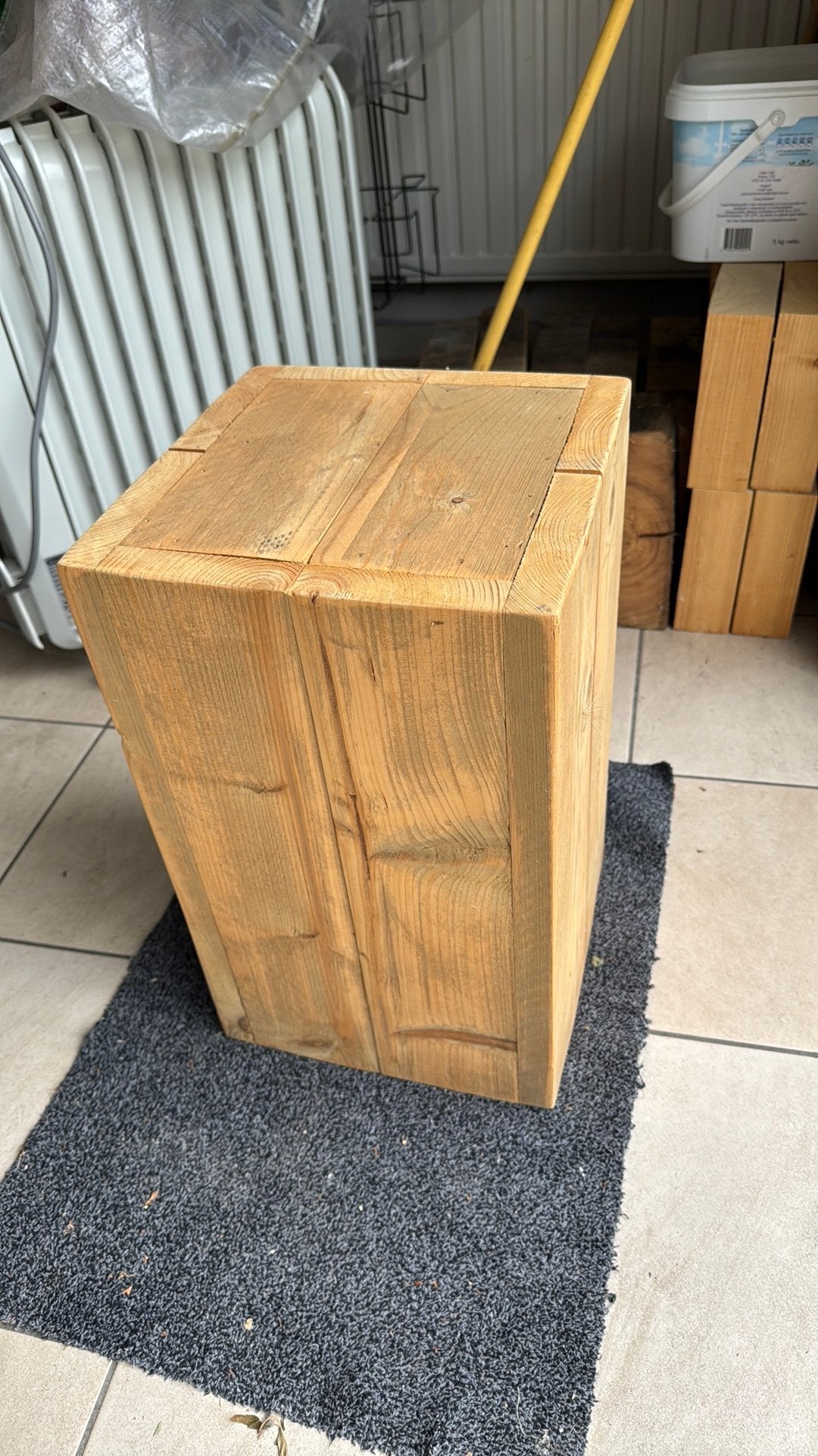 Steiger houten sokkel, Ophalen, Zo goed als nieuw