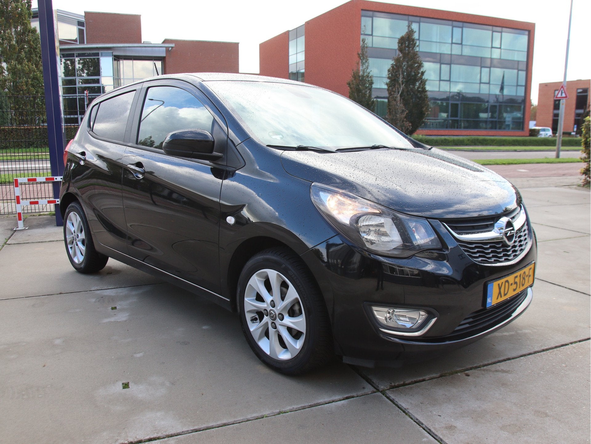 Opel KARL 1.0 ecoFLEX Innovation Stoel- & Stuurvw, Carplay,, Voorwielaandrijving, 839 kg, Gebruikt, Leder en Stof
