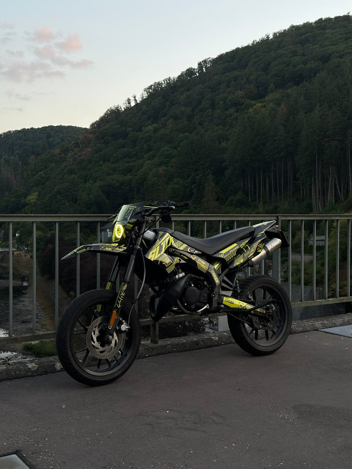 Derbi Senda DRD Xtreme | 13.5PK | 93km/h | stage6, Ophalen, 6 versnellingen, Zo goed als nieuw, 50 cc