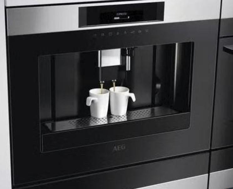 Inbouw AEG koffieautomaat (defect), Witgoed en Apparatuur, Ophalen, Koffiebonen, Niet werkend, Afneembaar waterreservoir