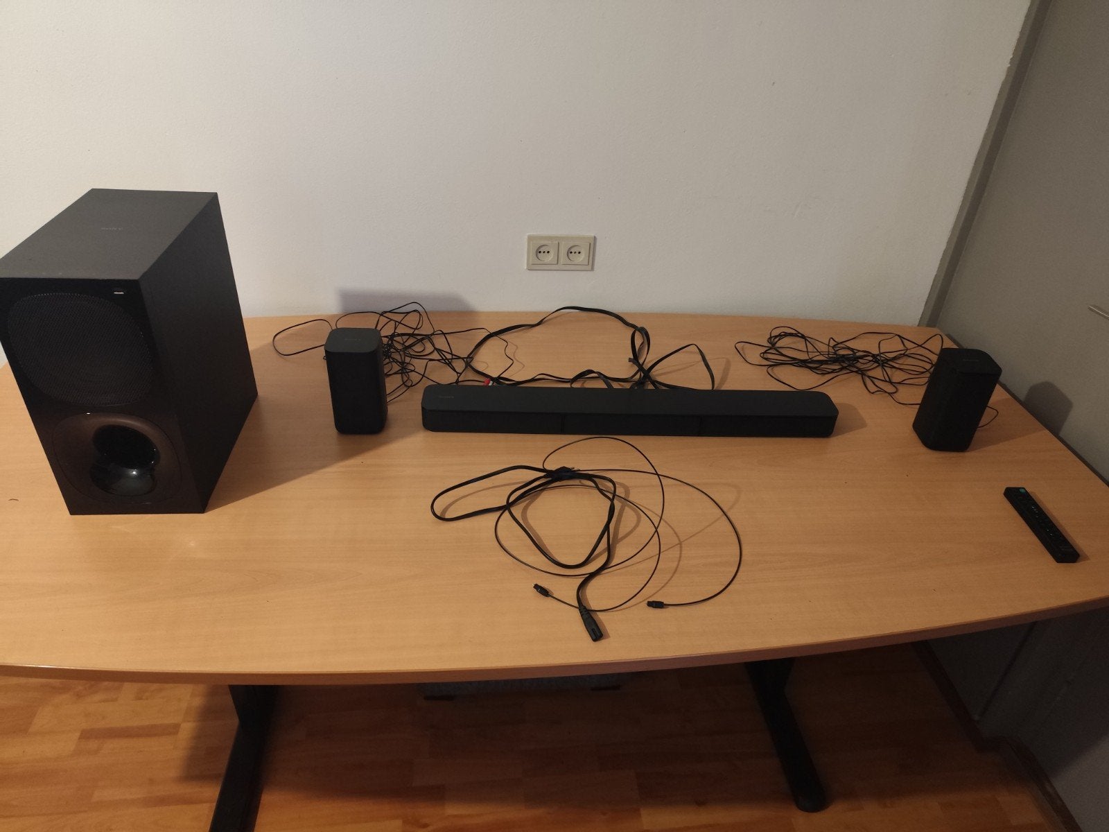 Sony HT-S20R Dolby Surround 5.1 tv-soundbar met bedrade subw, Audio, Tv en Foto, Home Cinema-sets, Ophalen, Soundbar, 70 watt of meer