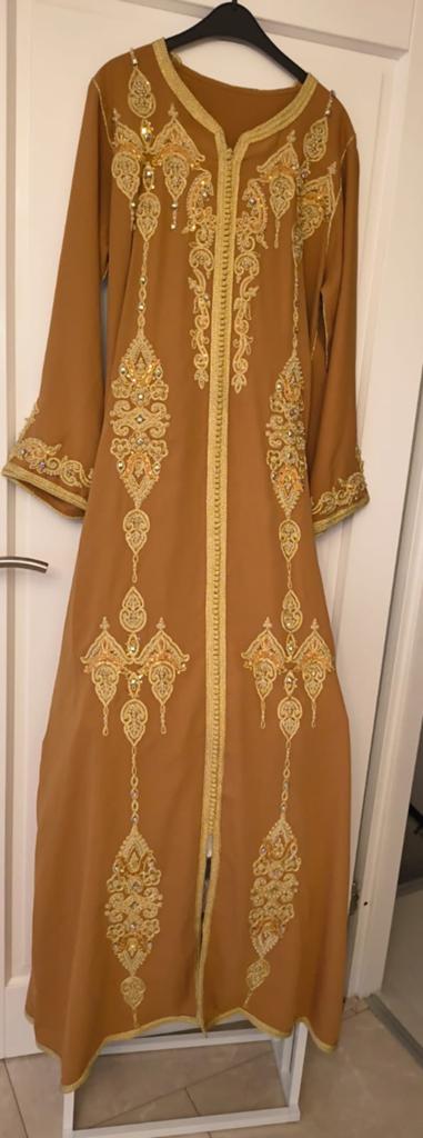 Elegante Marokkaanse Kaftan met Gouden Borduurwerk, Overige typen, Bruin, Maat 42/44 (L), Ophalen of Verzenden