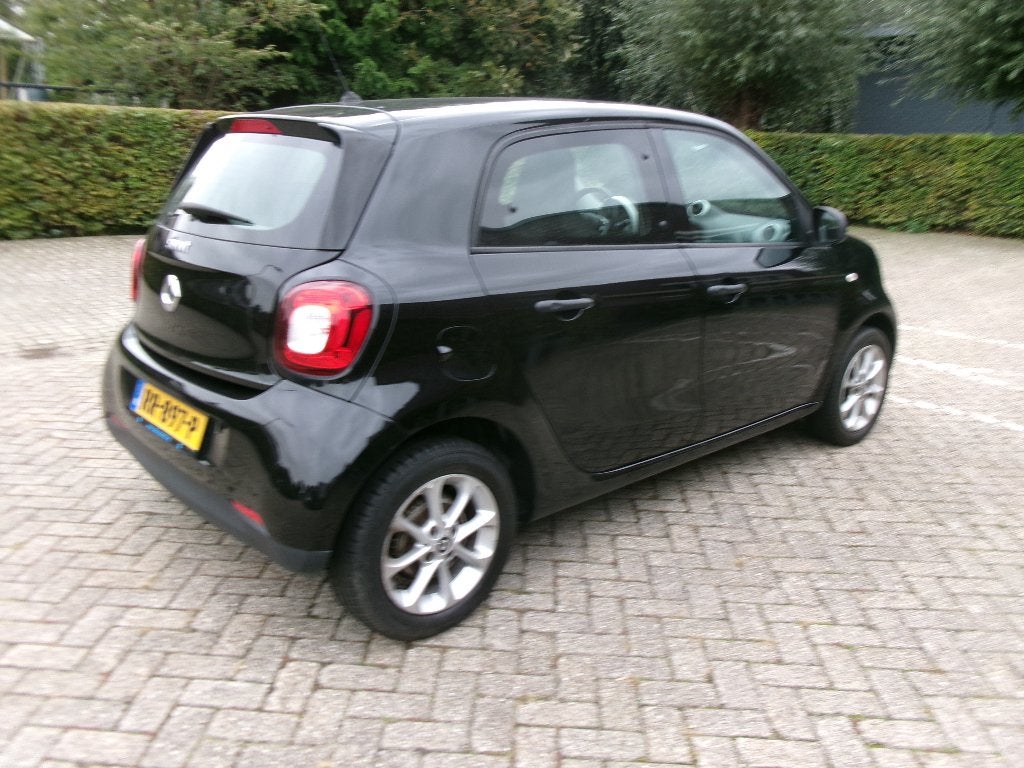 SMART FOR FOUR 1.0 PURE S&S ZWART AIRCO-NAVI-CRUISE 2018., Auto's, Dealer onderhouden, 4 stoelen, Zwart, Origineel Nederlands
