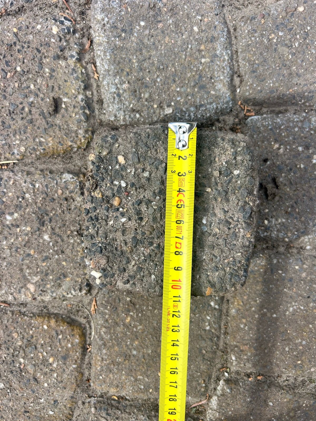 GRATIS betonnen klinkers voor terras of pad, Ophalen, Gebruikt, Klinkers, 10 m² of meer