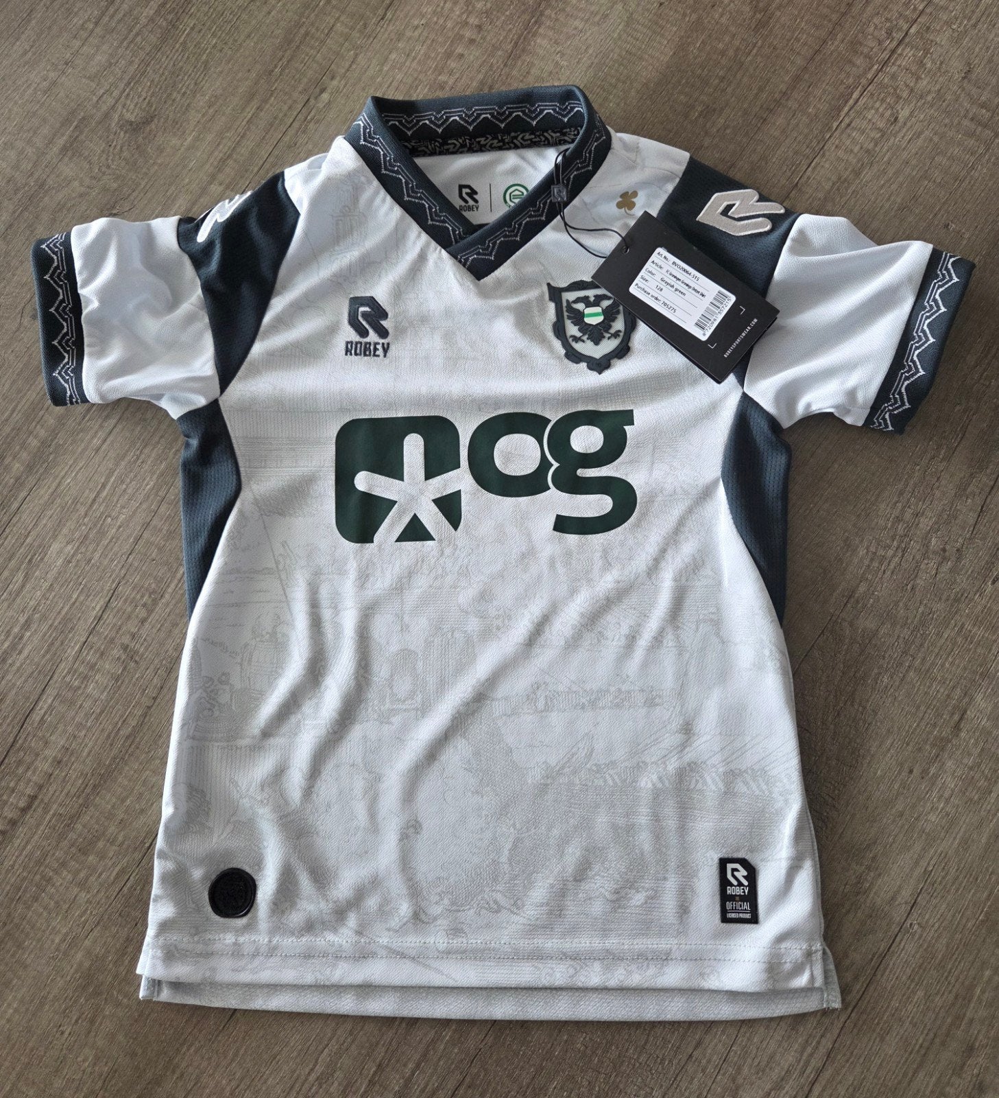 050 shirt tenue FC Groningen Gronings Ontzet maat 128 NIEUW, Sport en Fitness, Voetbal, Maat XS of kleiner, Verzenden, Nieuw, Shirt