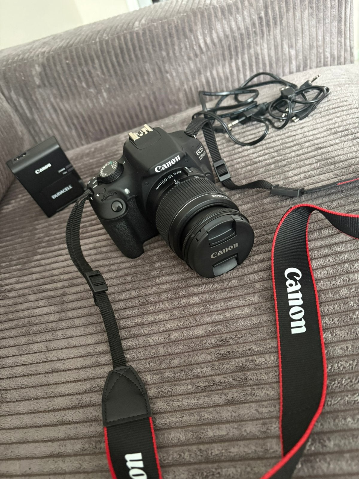 Canon EOS 1200D Spiegelreflexcamera met EF-S 18-55mm lens, Spiegelreflex, Canon, Ophalen of Verzenden, Zo goed als nieuw