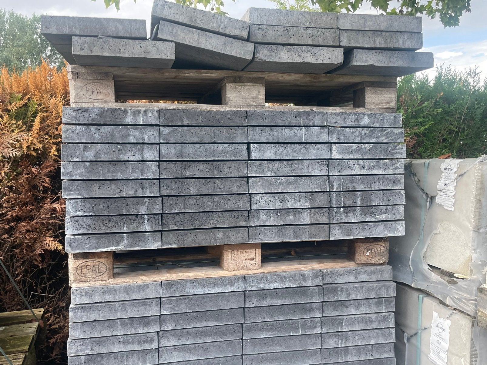 Oud Hollandse opsluitbanden 100x30x5 cm Antraciet RESTPARTIJ, Ophalen, Overige typen, Nieuw, 10 m² of meer