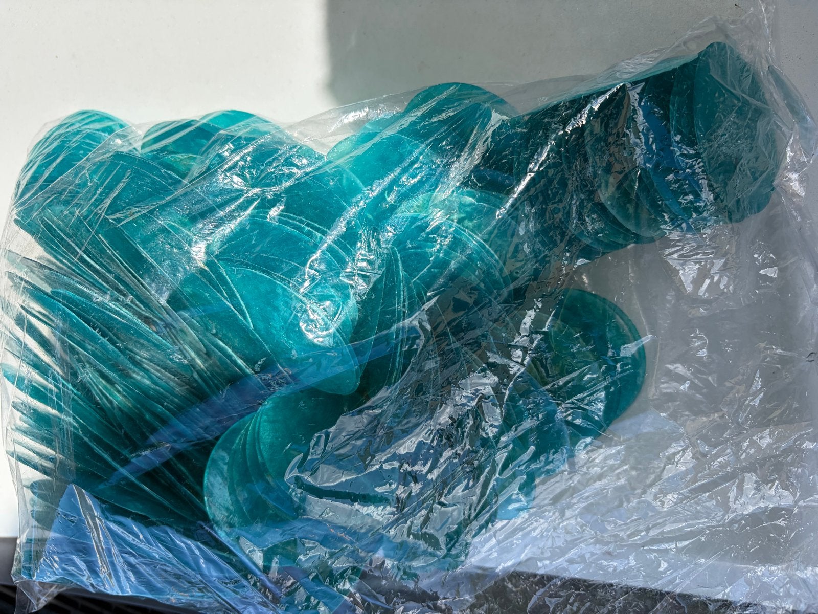 Capiz schelpen blauw en wit - 400 stuks per zak, Zee en Strand, Nieuw, Meerkleurig, Ophalen of Verzenden