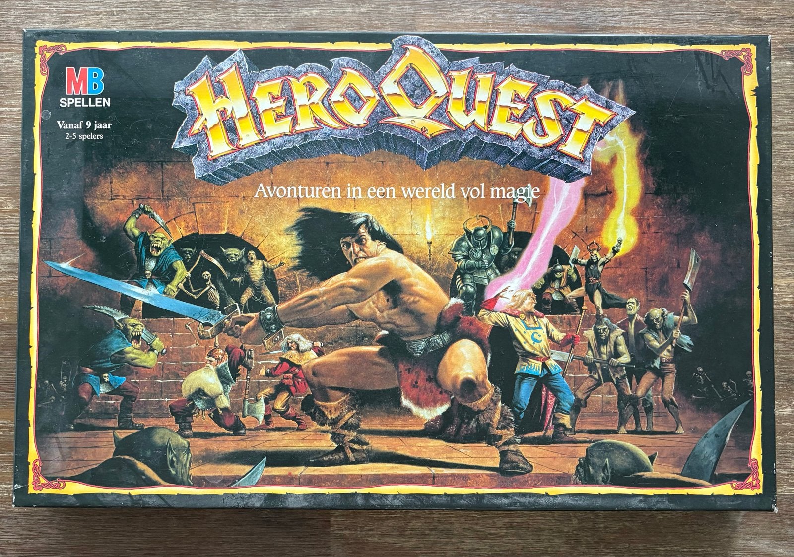 HeroQuest Bordspel (MB Spellen) - Compleet en in goede staat, Hobby en Vrije tijd, Drie of vier spelers, Verzenden, Gebruikt