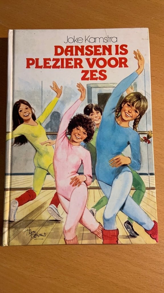 Dansen is plezier voor zes - Joke Kamstra, Ophalen of Verzenden, Fictie algemeen