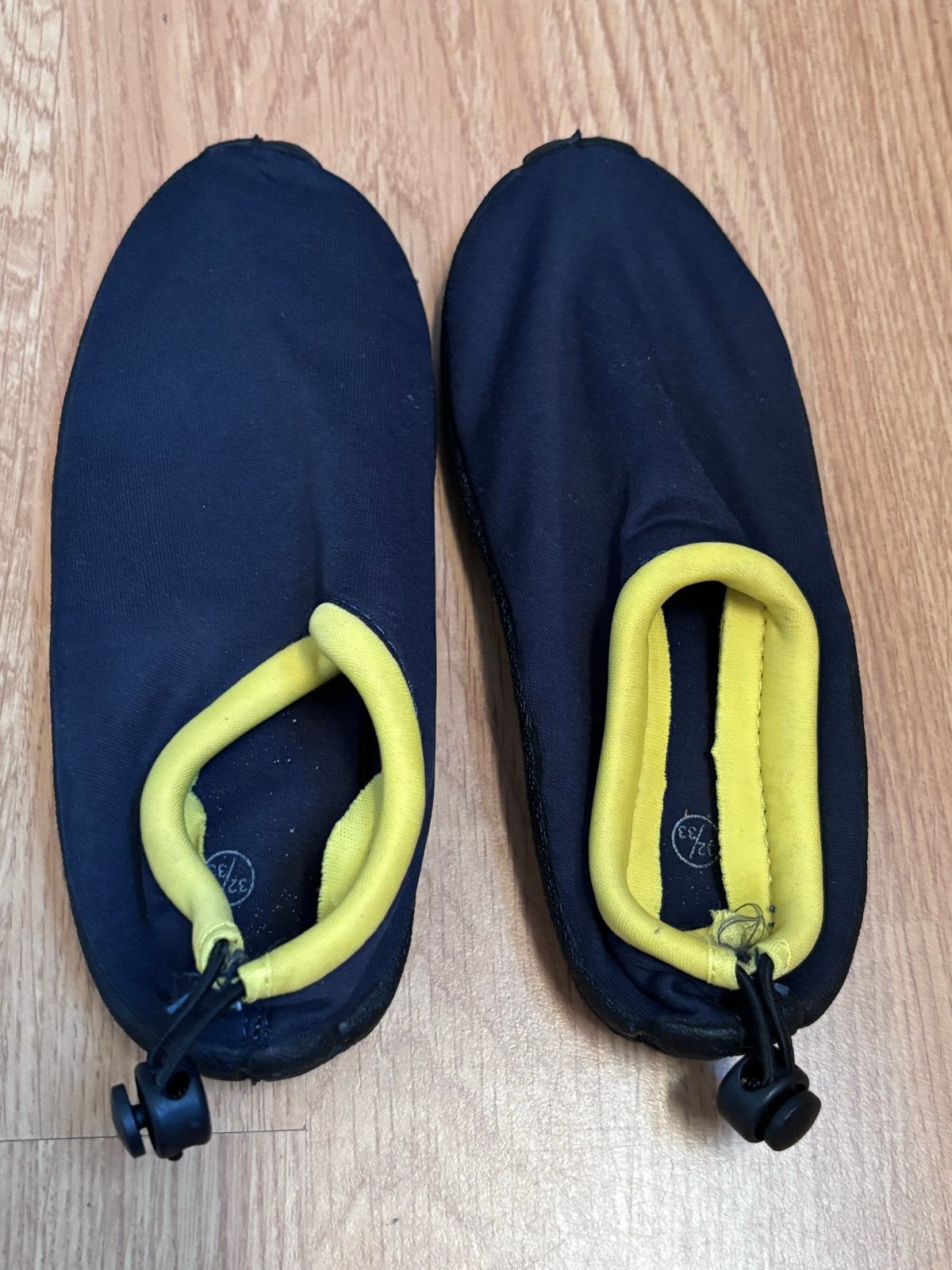 Zo goed als nieuwe waterschoenen maat 32/33, Kinderen en Baby's, Kinderkleding | Schoenen en Sokken, Ophalen of Verzenden, Zo goed als nieuw