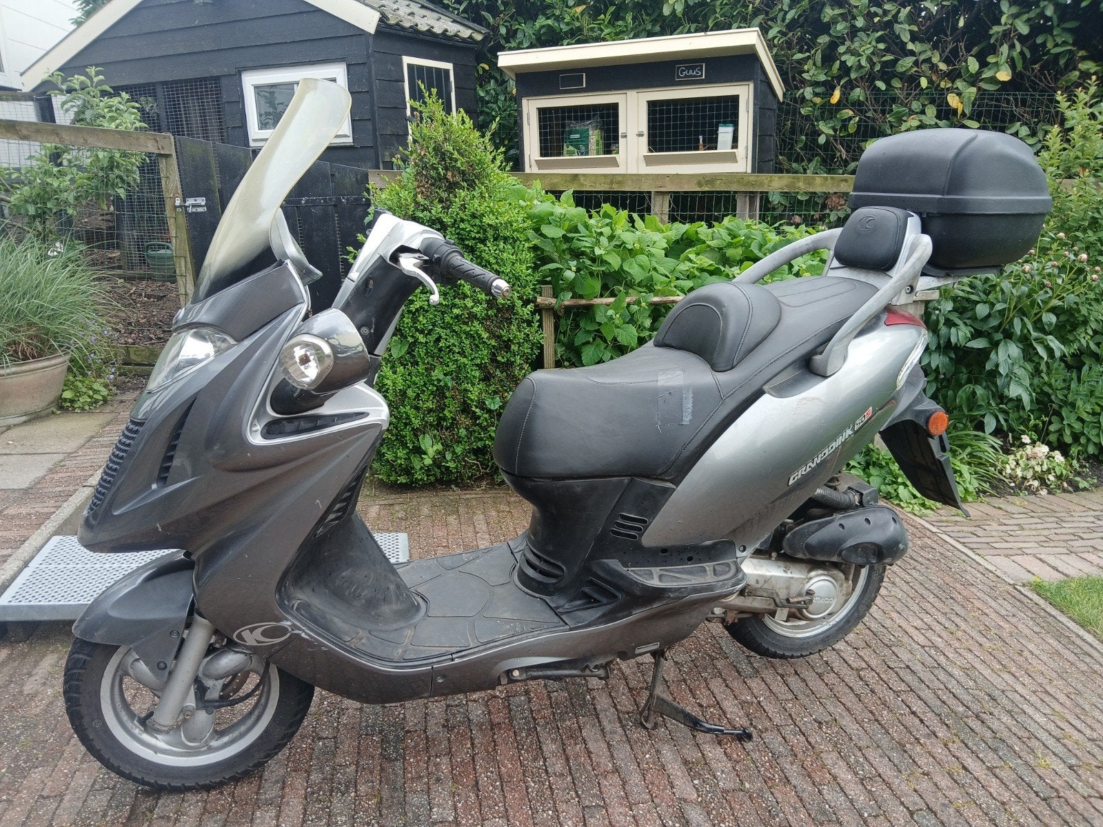 Kymco Grand Dink 50 Scooter - Grijs, inclusief topkoffer, Ophalen of Verzenden, Gebruikt, Benzine, Overige modellen