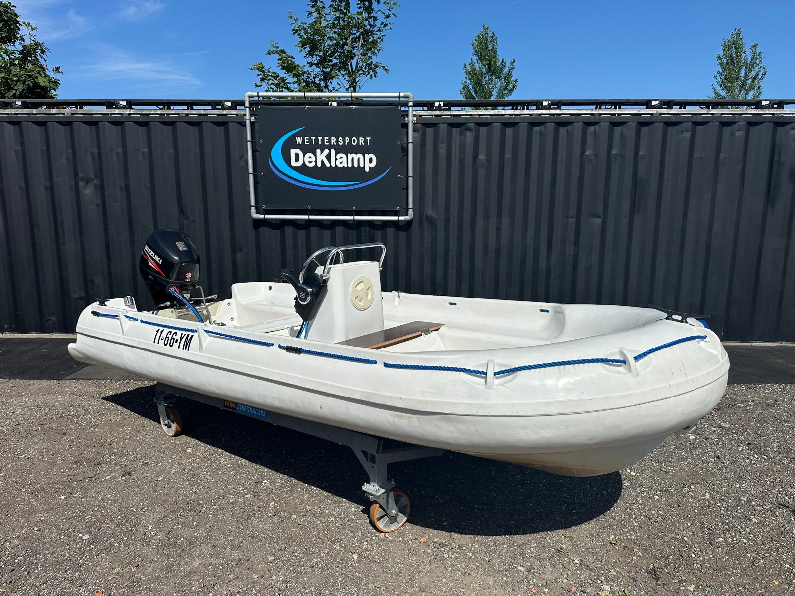 Fun-Yak 390 Suzuki 25 pk four stroke, Ophalen, Kunststof, Gebruikt, Viertaktmotor