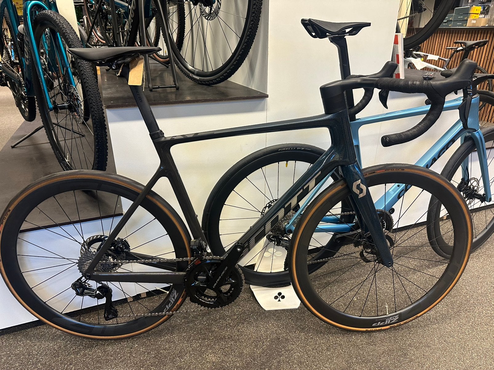 Nieuwe scott addict pro / dura ace di2 maar xl €4999, Carbon, Zo goed als nieuw, Meer dan 20 versnellingen, Ophalen
