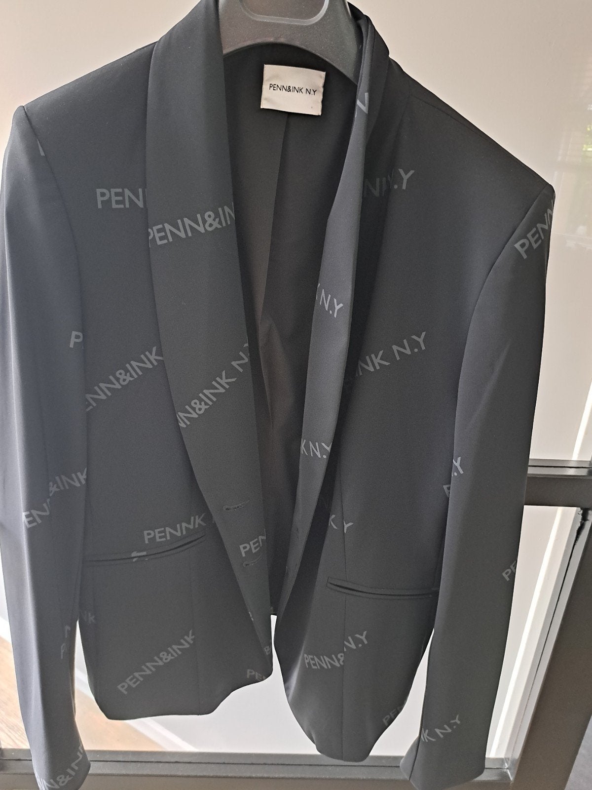 Penn&Ink N.Y. Zwart Jasje met Logo Print, Maat 38/40 (M), Zwart, Ophalen of Verzenden, Zo goed als nieuw