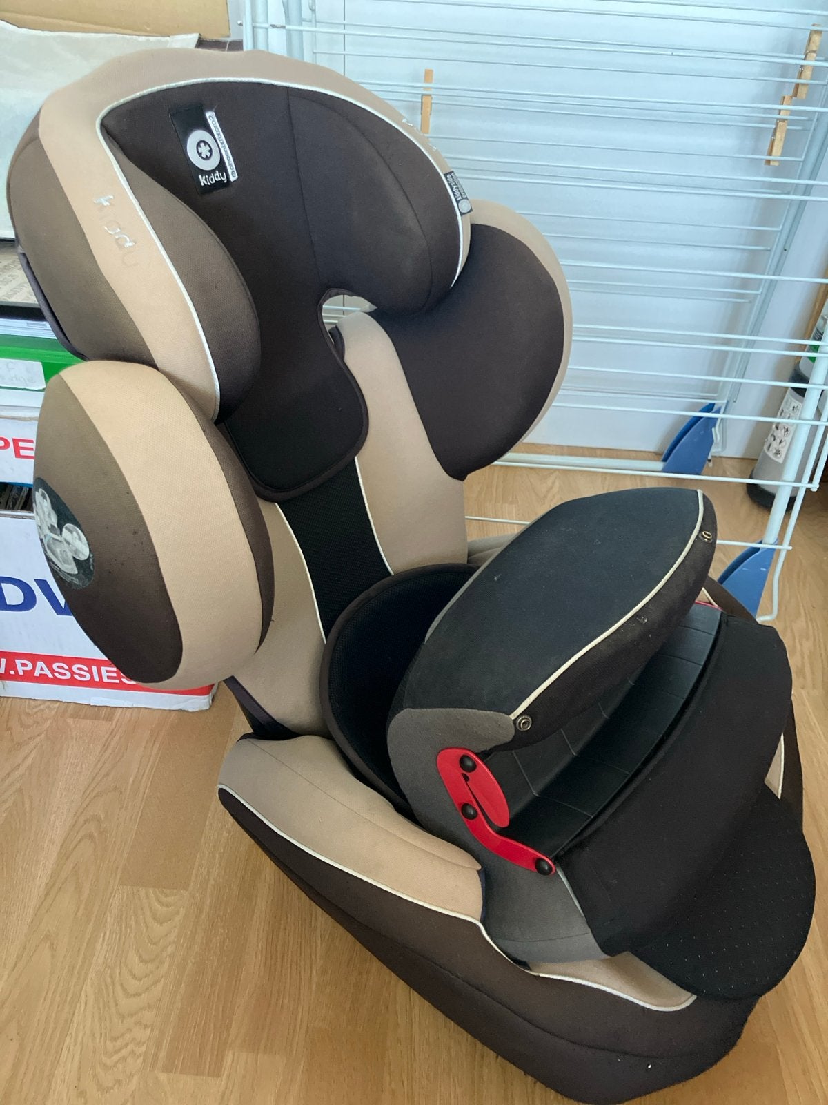 Kiddy Phoenixfix Pro 2 autostoel met Isofix, Kinderen en Baby's, Autostoeltjes, Autogordel of Isofix, Gebruikt, 9 t/m 18 kg, Zijbescherming