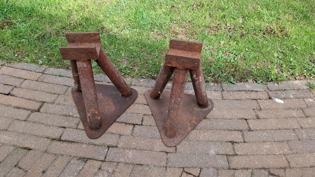 Stalen bokjes, zeer sterk 30cm hoog, Ophalen, Gebruikt