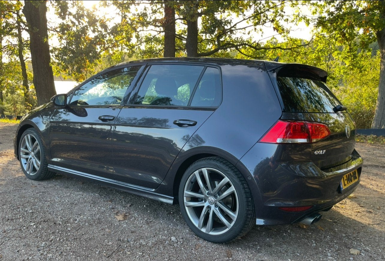 Zeer strakke VW Golf 1.4 TSI R-Line Lounge, Voorwielaandrijving, 620 kg, Handgeschakeld, 19 km/l