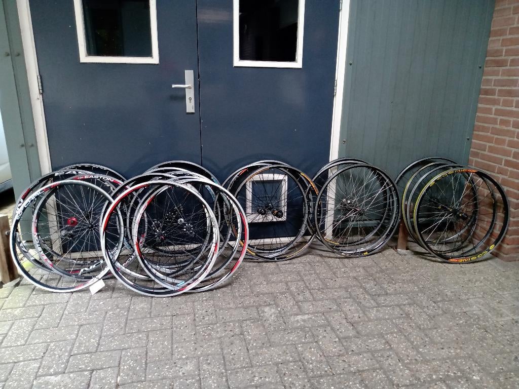 Veel wat oudere WIELEN voor RACEFIETSEN ( 12 foto's), Fietsen en Brommers, Fietsonderdelen, Aluminium, Racefiets, Ophalen, Wiel