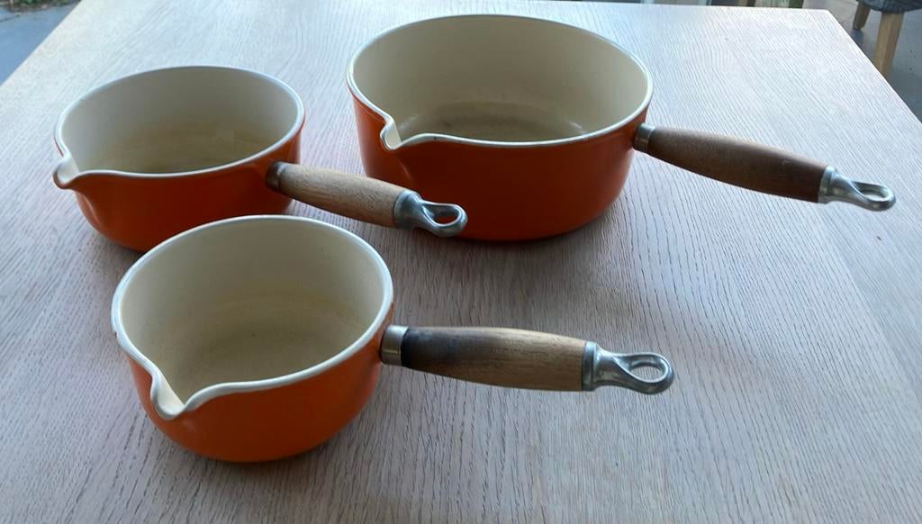 3 delige Le Creuset gietijzeren steelpannen/sauspan, Huis en Inrichting, Ophalen of Verzenden, Gebruikt, Gietijzer, Koekenpan of Braadpan