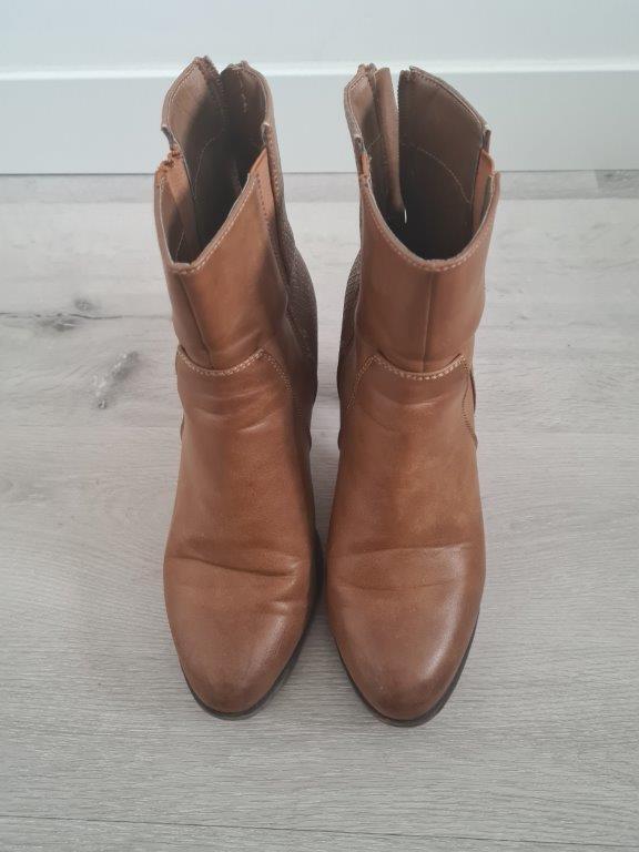 laars bruin jumex maat 41, Kleding | Dames, Schoenen, Hoge laarzen, Bruin, Ophalen of Verzenden, Zo goed als nieuw