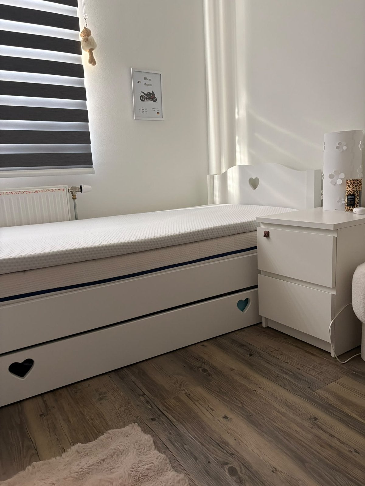 Amori Eenpersoonsbed incl matras, topper en nachtkastje, Ophalen, 90 cm, Eenpersoons, Wit