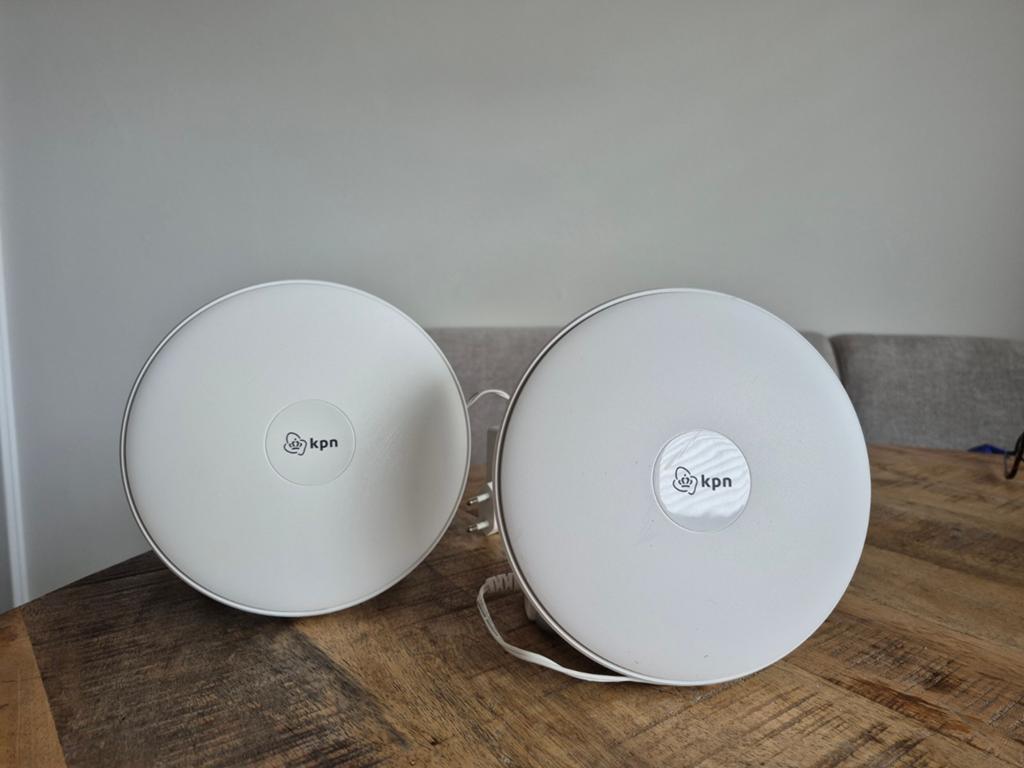 2x KPN SuperWifi punten voor optimaal bereik, Computers en Software, Routers en Modems, Ophalen of Verzenden, Zo goed als nieuw