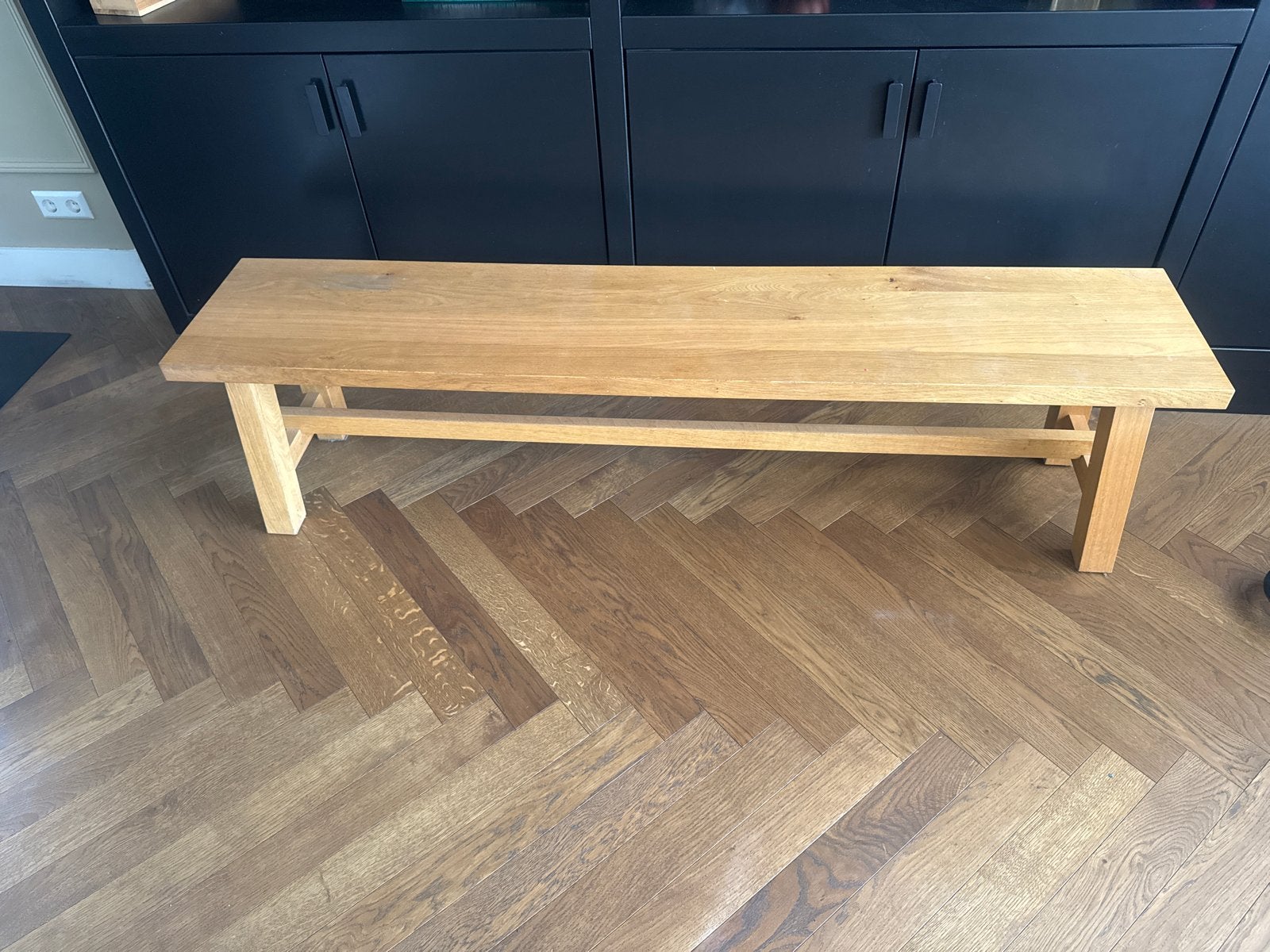 Massief houten bankje, Huis en Inrichting, Stoelen, Ophalen, Gebruikt, Bruin, Eén
